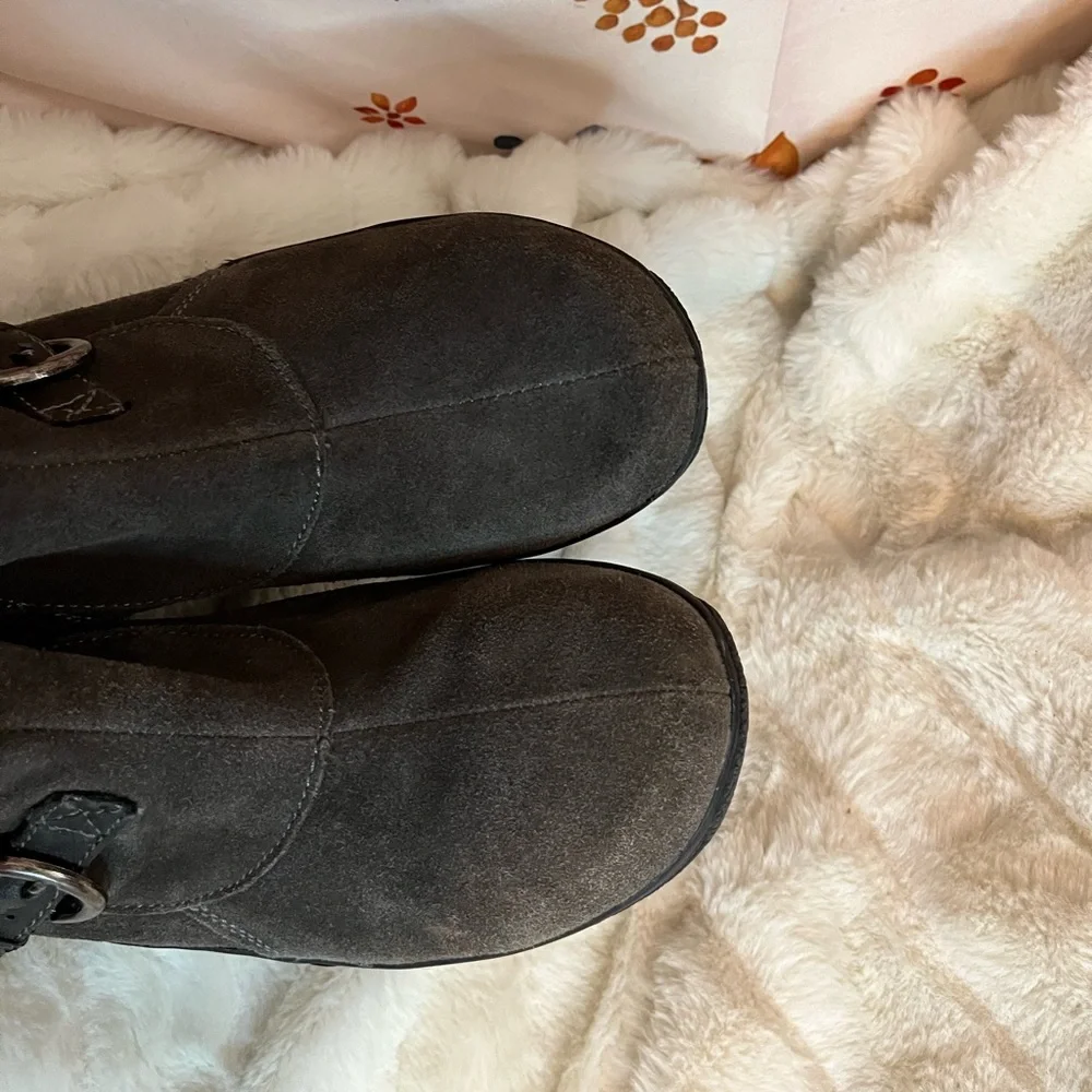 Bare Traps Harleen 8M Suede Side Zip Faux Fur Trim Grey Winter Snow Boots Fall